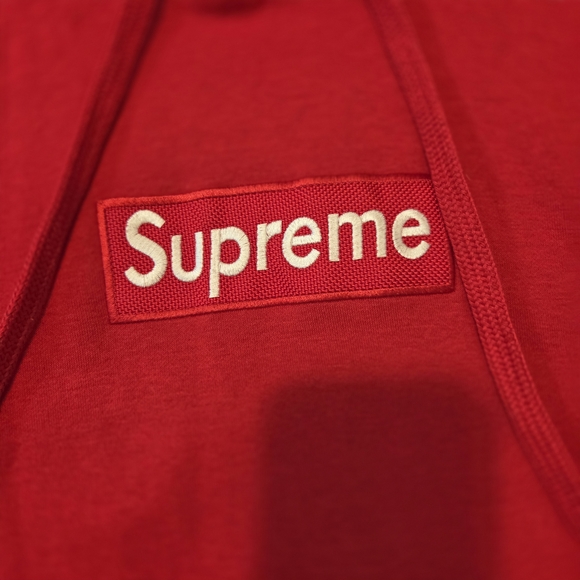 Supreme Hoodie - Picture 2 of 10